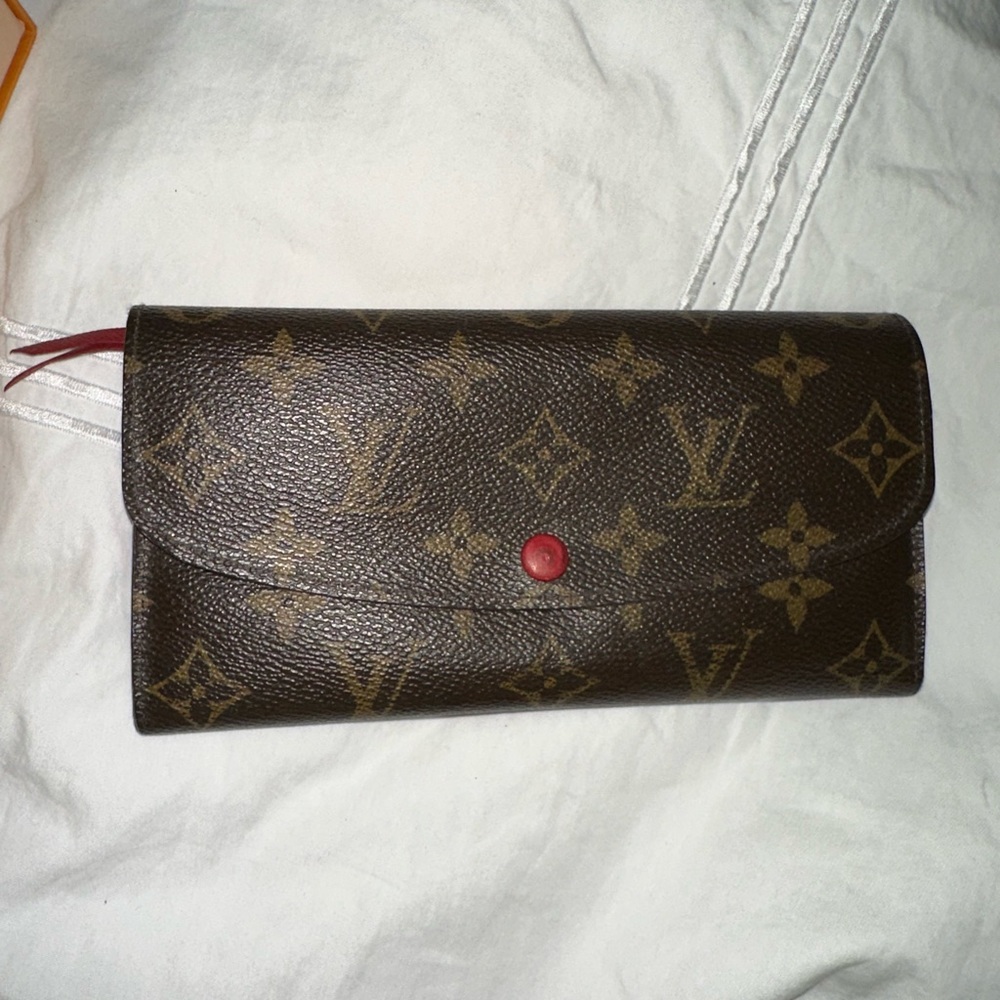 Louis Vuitton Emilie wallet